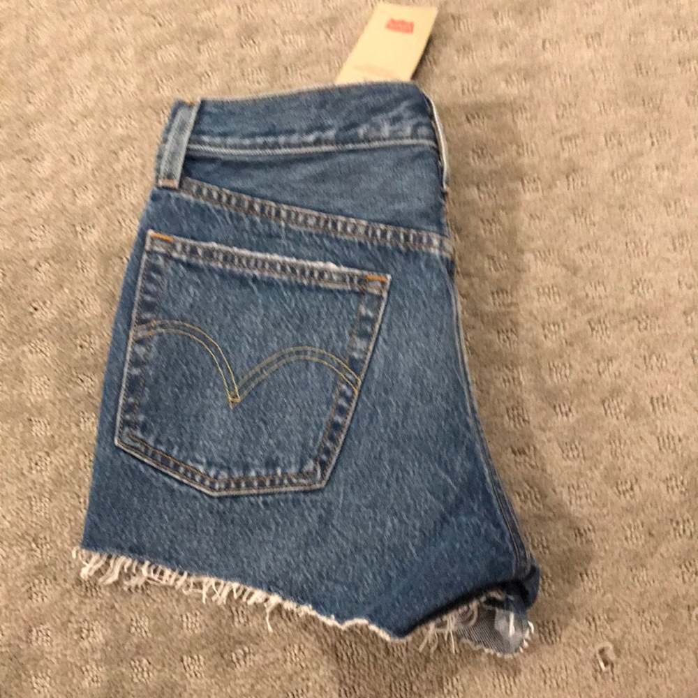 NWT Levi’s jean shorts 501 fit size 27 - Picture 4 of 6